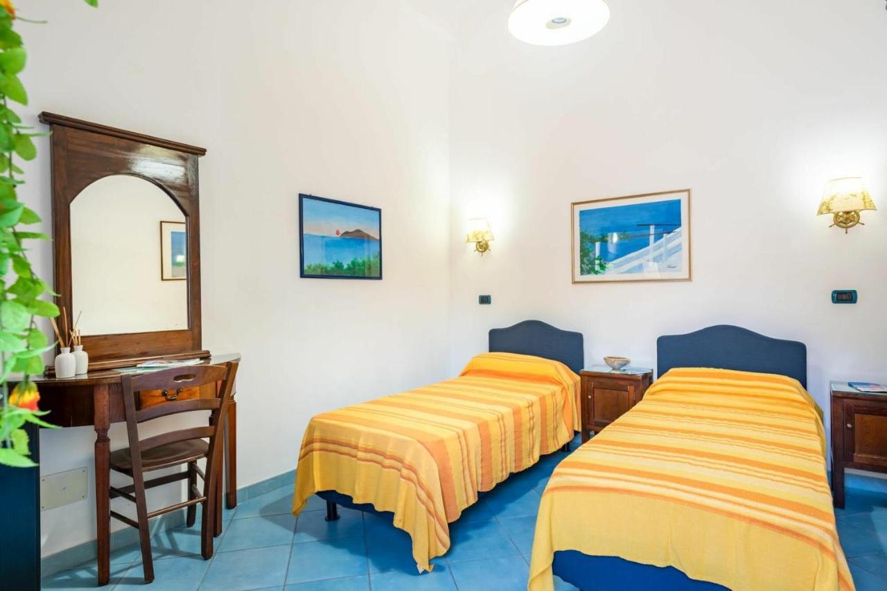 ליפארי Casa Vacanza Artemis מראה חיצוני תמונה